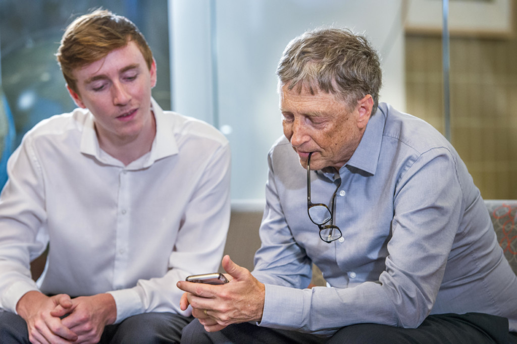 Bill Gates Texting with Pounce GSU
